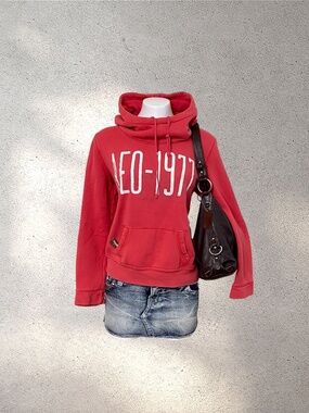 Early 2000s American Eagle Red Hoodie